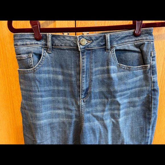 LOGO by Lori Goldstein Girlfriend High Rise 5 Pocket Ankle Jeans, Size 8 - Picture 7 of 7